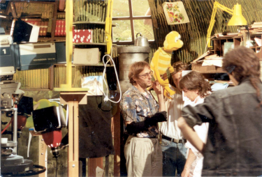 Polaszek bei der Arbeit im Pilzhaus mit Benny Meuter und Matthias Hirth, 1990.