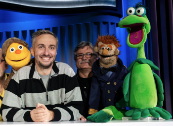 Jan Böhmermann mit Spencer, Kalle, Poldi und Winfried Debertin, 2021.