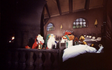 Das Bühnenbild für "Schneewittchen" im Schloss, 1981.